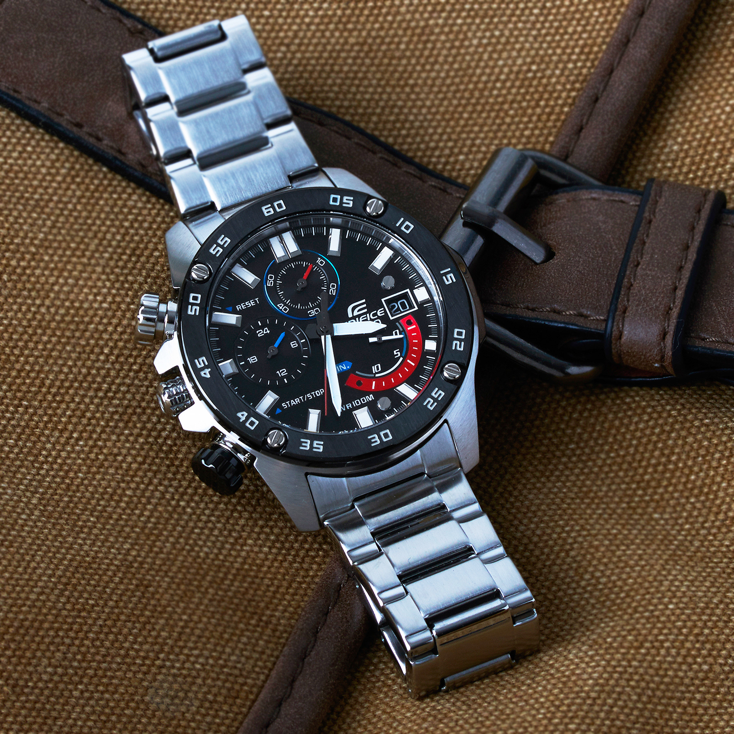 Edifice EFR-558DB-1AVUEF zegarek srebrny sportowy EDIFICE Momentum bransoleta