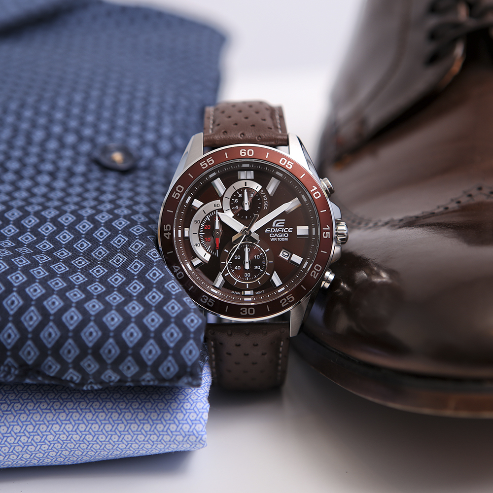 Edifice EFV-550L-5AVUEF zegarek męski EDIFICE Momentum