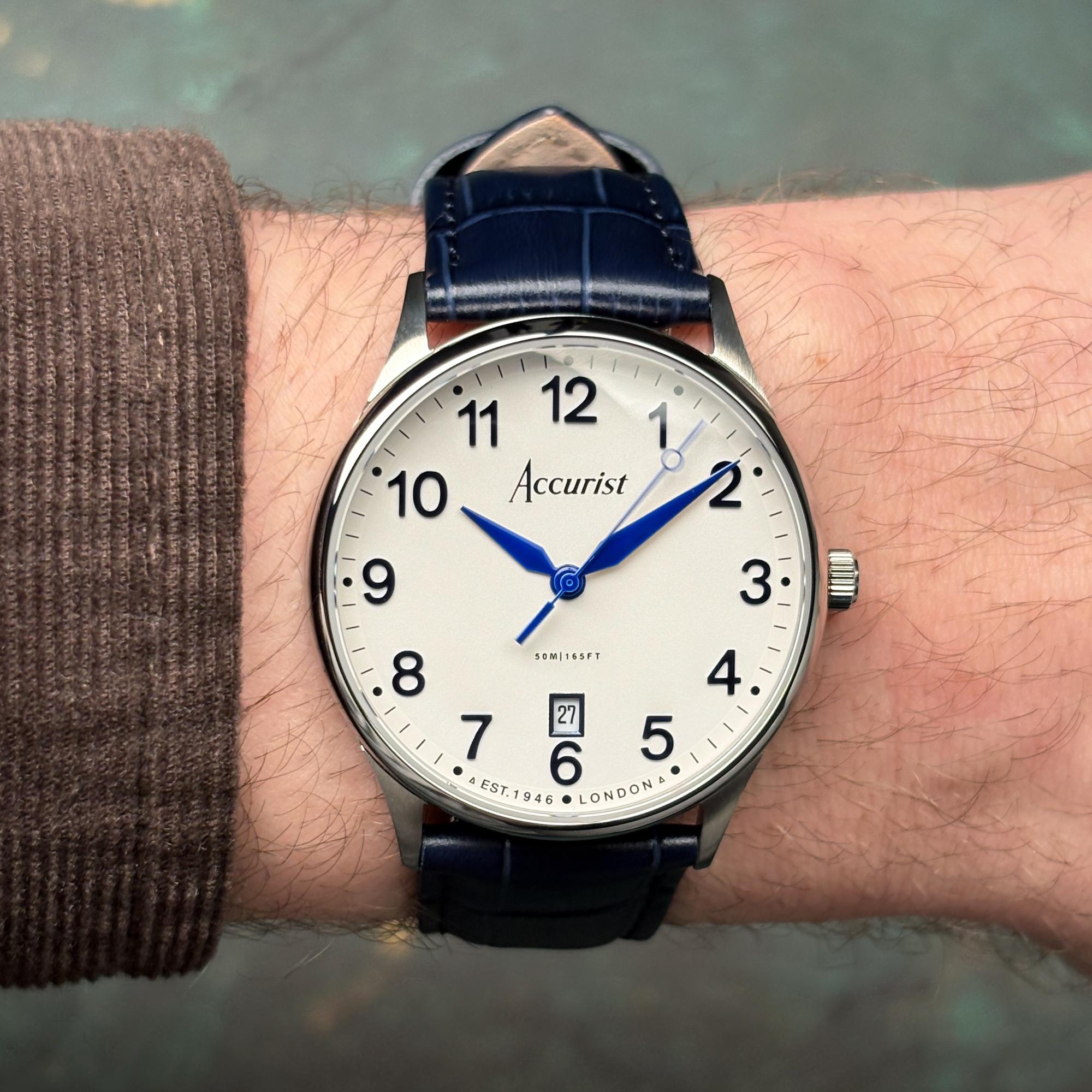 Accurist 73000 zegarek męski Classic srebrny