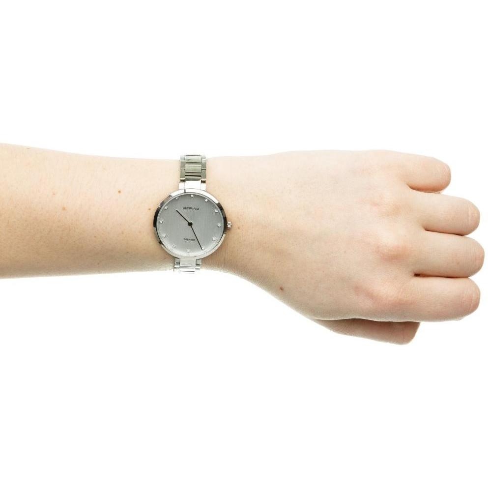 Bering 11334-770 Classic klasyczny zegarek srebrny
