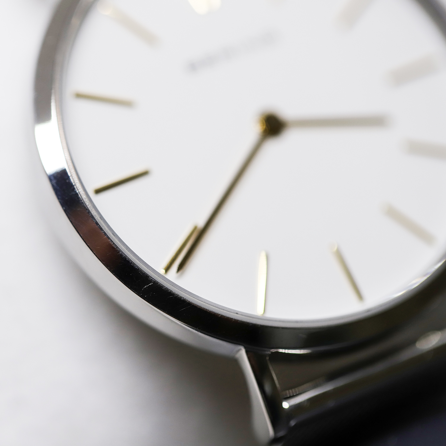Bering 14134-001-POWYSTAWOWY zegarek klasyczny Classic