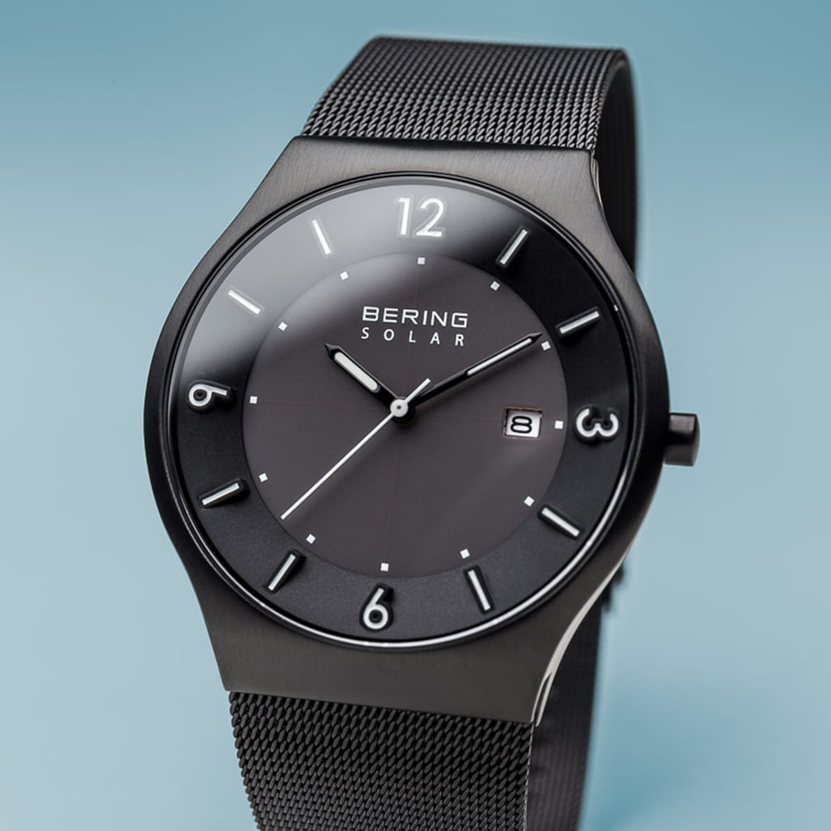 Bering 14440-222 zegarek czarny klasyczny Solar bransoleta