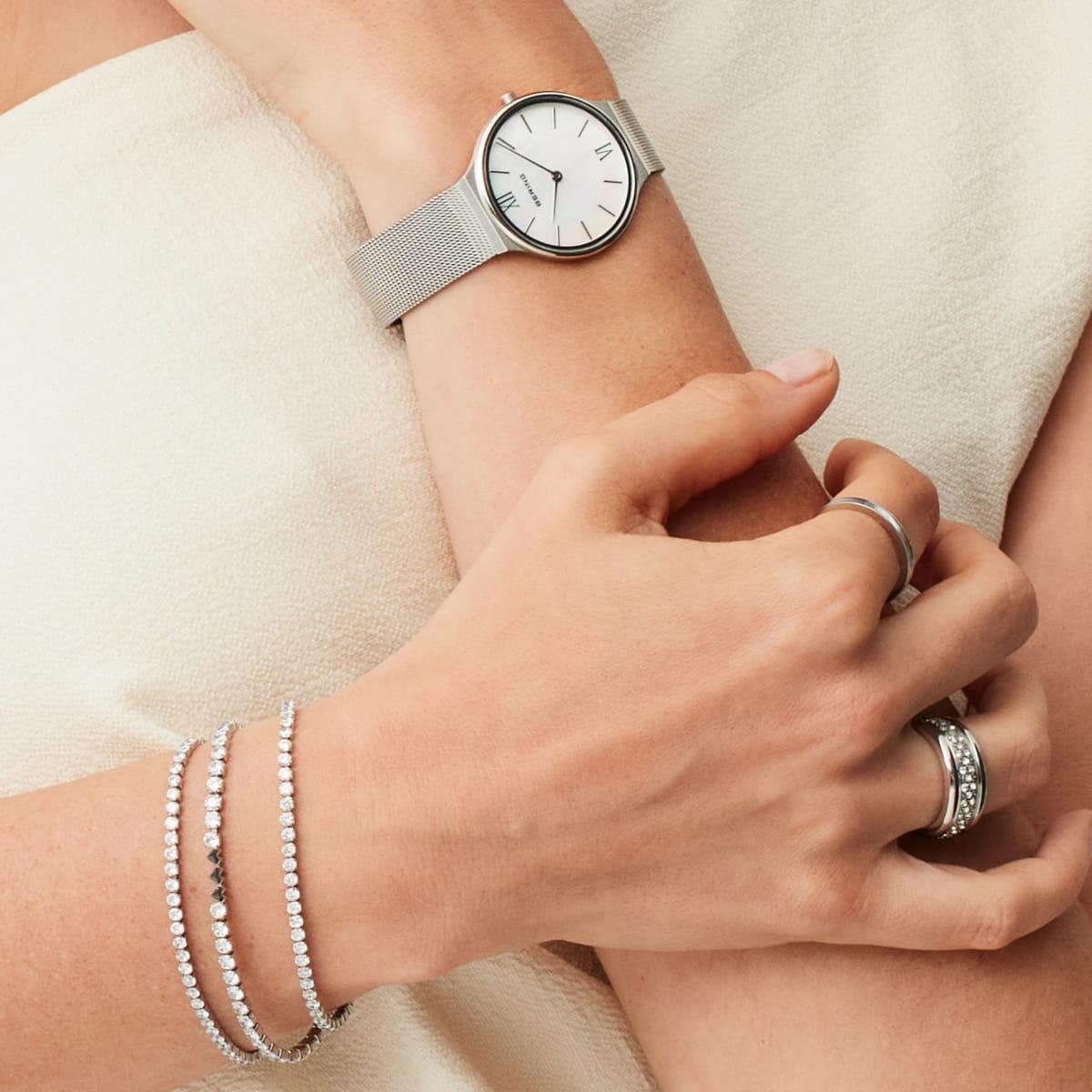 Bering 18434-000 Ultra Slim klasyczny zegarek srebrny
