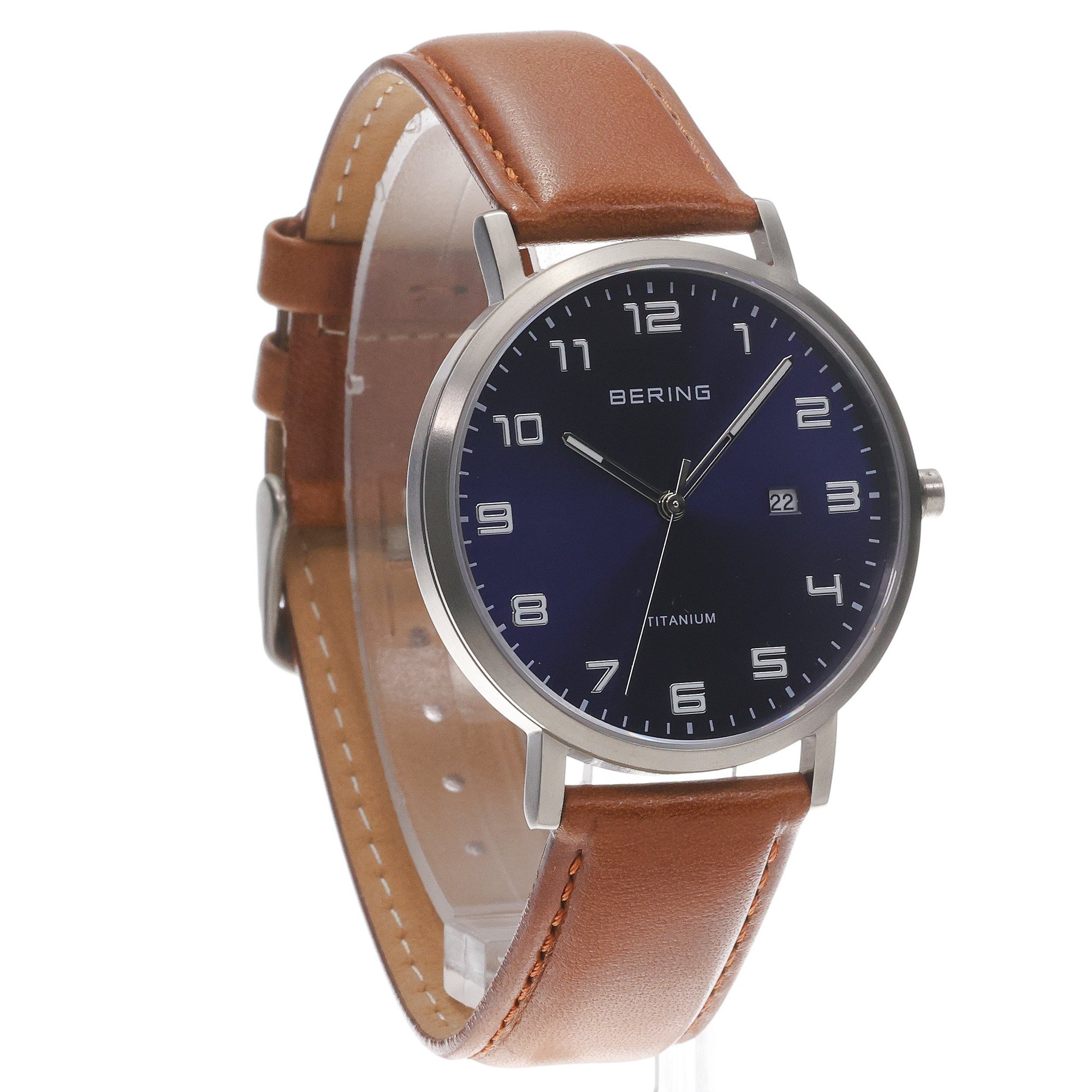 Bering 18640-567 Titanium zegarek męski klasyczny szafirowe