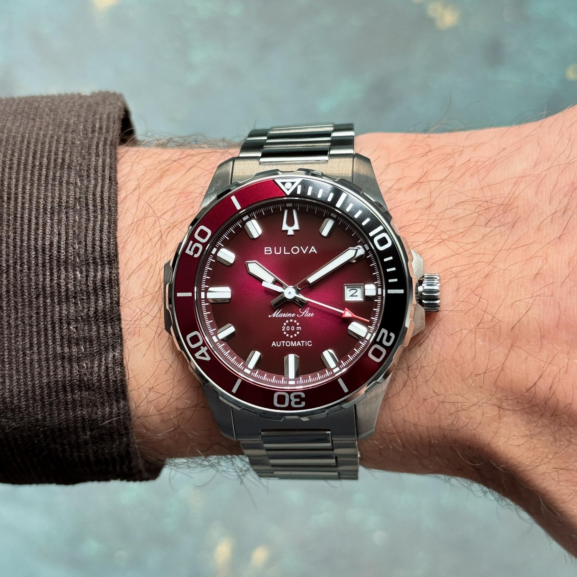 Bulova 98B472 zegarek srebrny sportowy Marine Star bransoleta