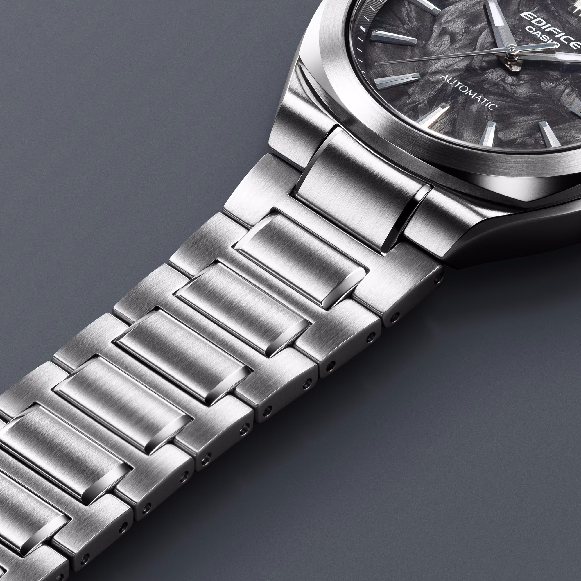 Casio EFK-200D-2AER zegarek