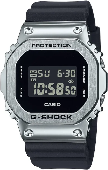 Casio GM-5600U-1ER