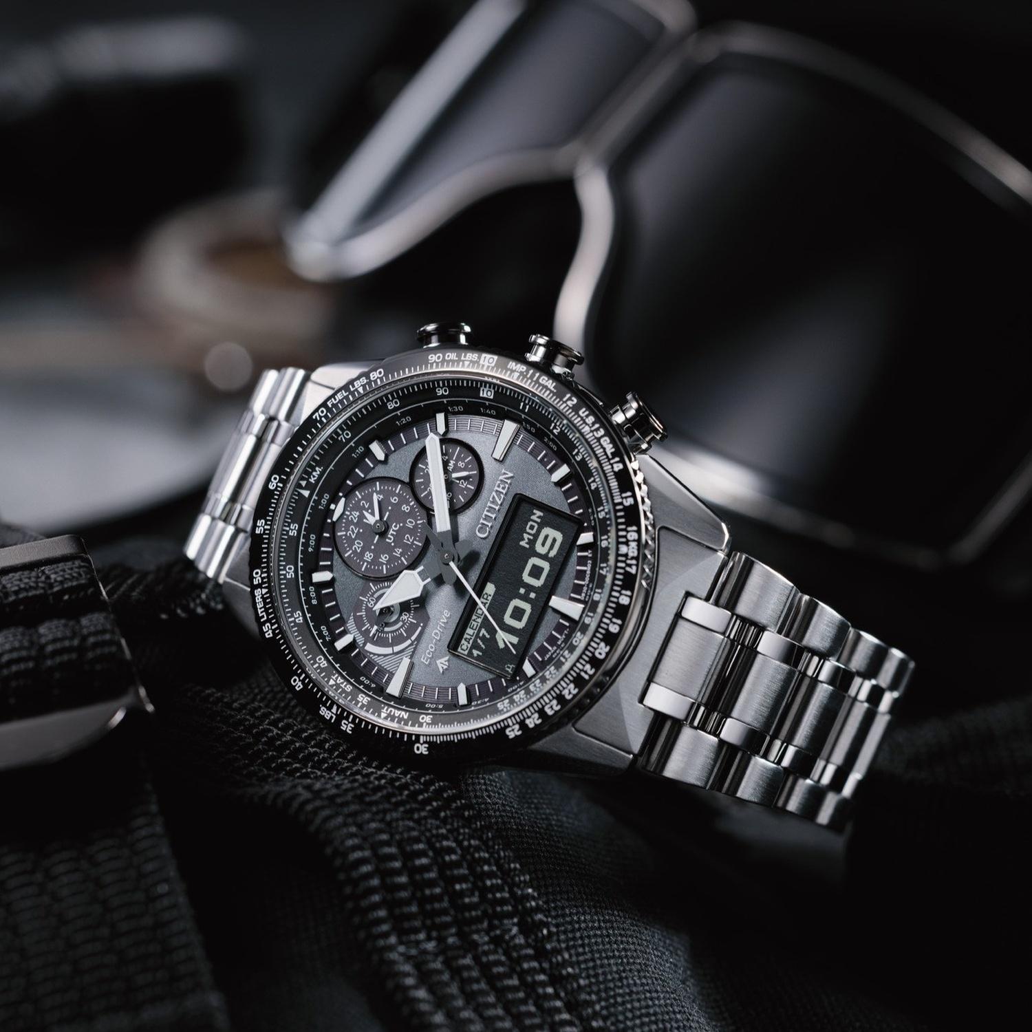Citizen JV2006-55H zegarek srebrny lotniczy Promaster bransoleta