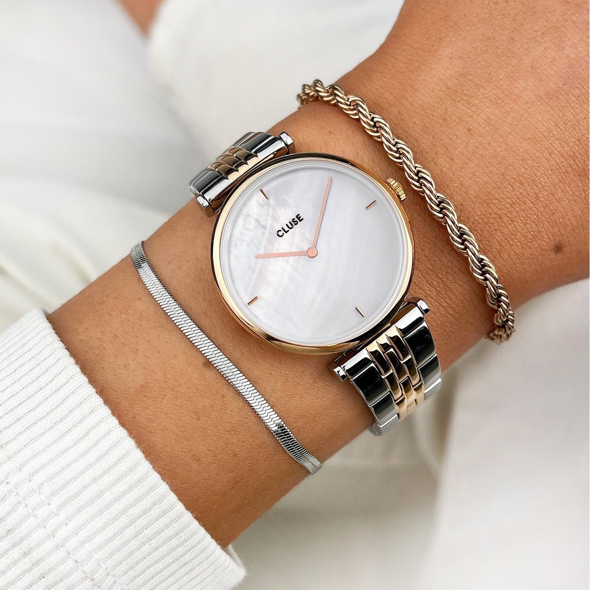 Cluse CW0101208015 Triomphe Mesh Rose Gold/White Pearl zegarek damski klasyczny mineralne