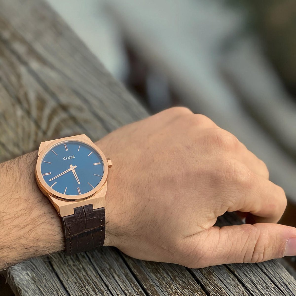 Cluse CW0101503002 Vigoureux pasek Rose Gold Dark/Brown Croco zegarek męski klasyczny mineralne
