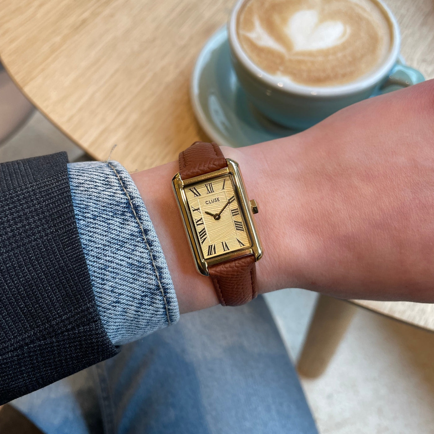 Cluse CW15008 Cluse Belisenna Leather Nutshell Sand Textured Gold zegarek damski klasyczny mineralne - miniatura 8