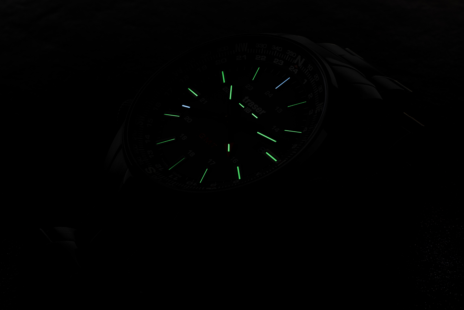Traser TS-109525 P68 Pathfinder GMT P68 Pathfinder GMT Green zegarek męski sportowy szafirowe - miniatura 6