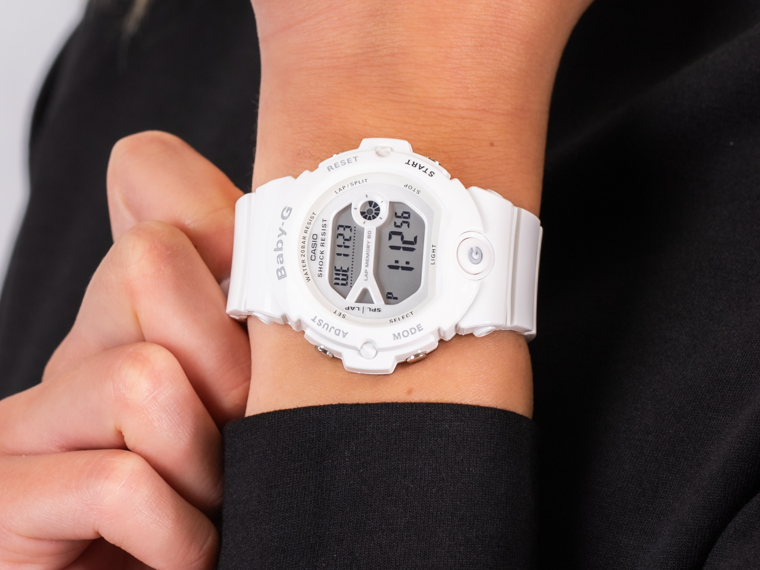 Casio BG-6903-7BER zegarek sportowy Baby-G
