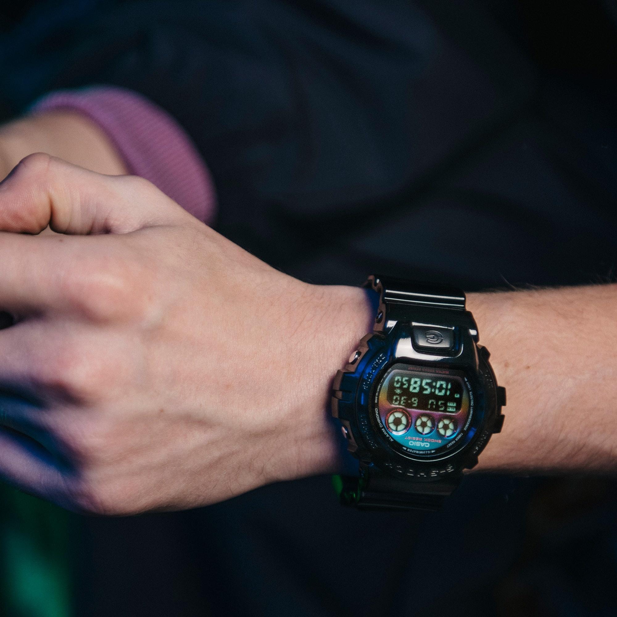 G-SHOCK DW-6900RGB-1ER G-SHOCK G-SHOCK VIRTUAL RAINBOW zegarek męski sportowy mineralne