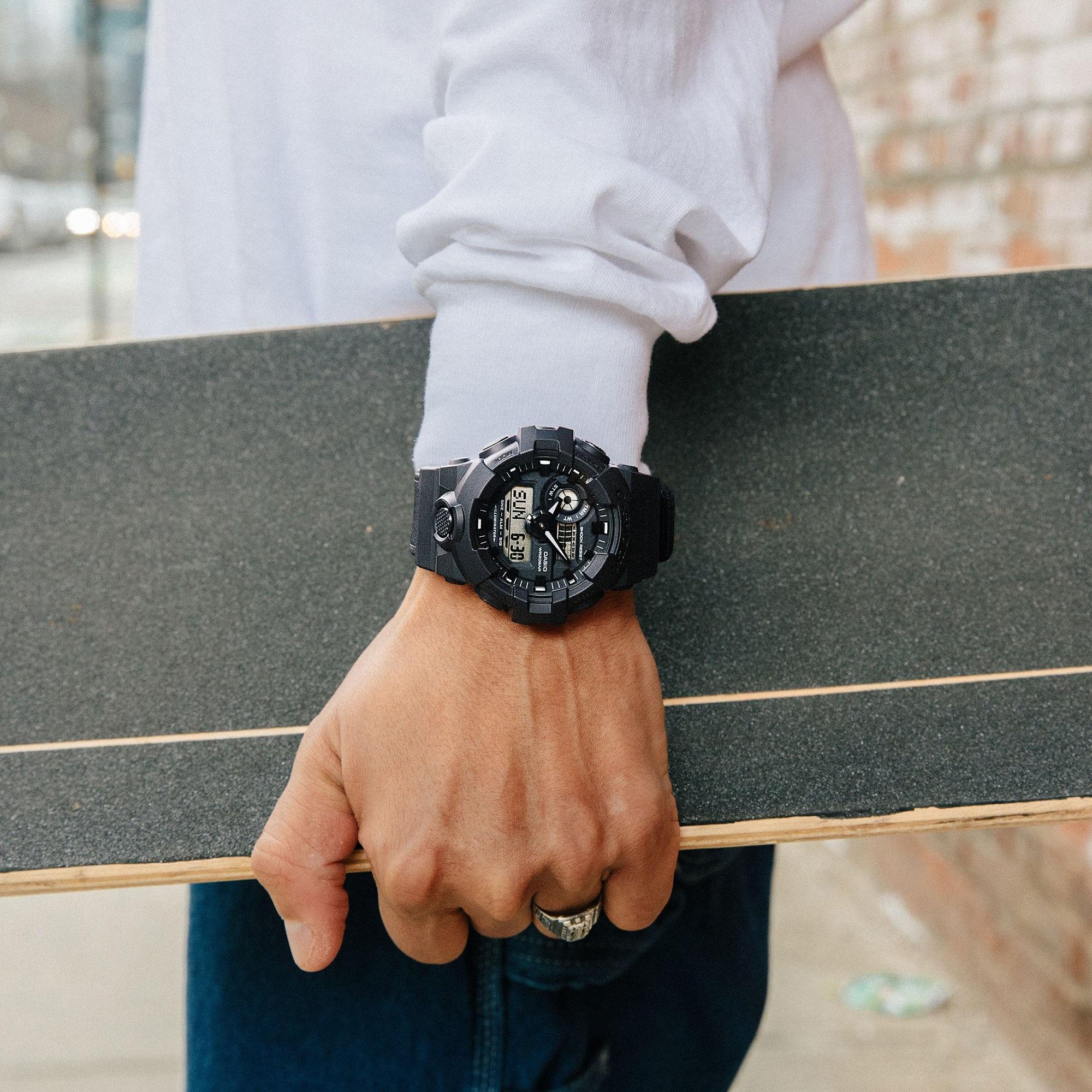 G-SHOCK GA-700BCE-1AER UTILITY BLACK zegarek sportowy G-SHOCK Original