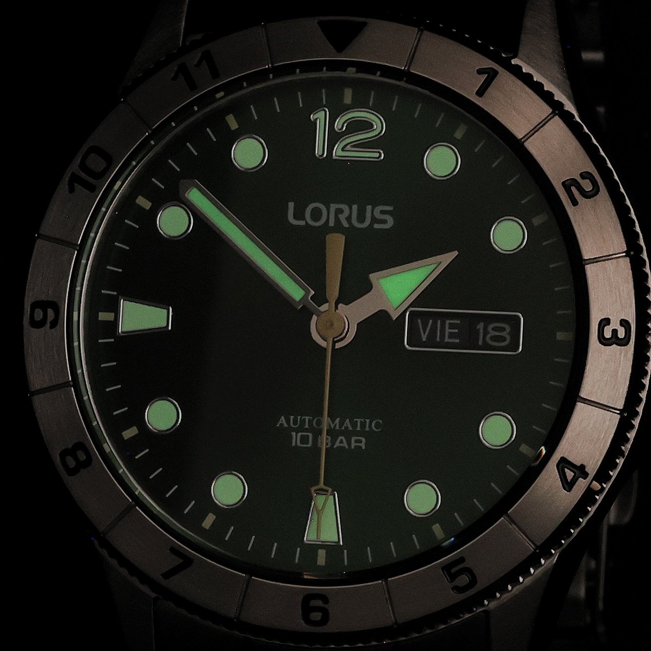 Lorus RL463BX9 zegarek srebrny klasyczny Klasyczne bransoleta