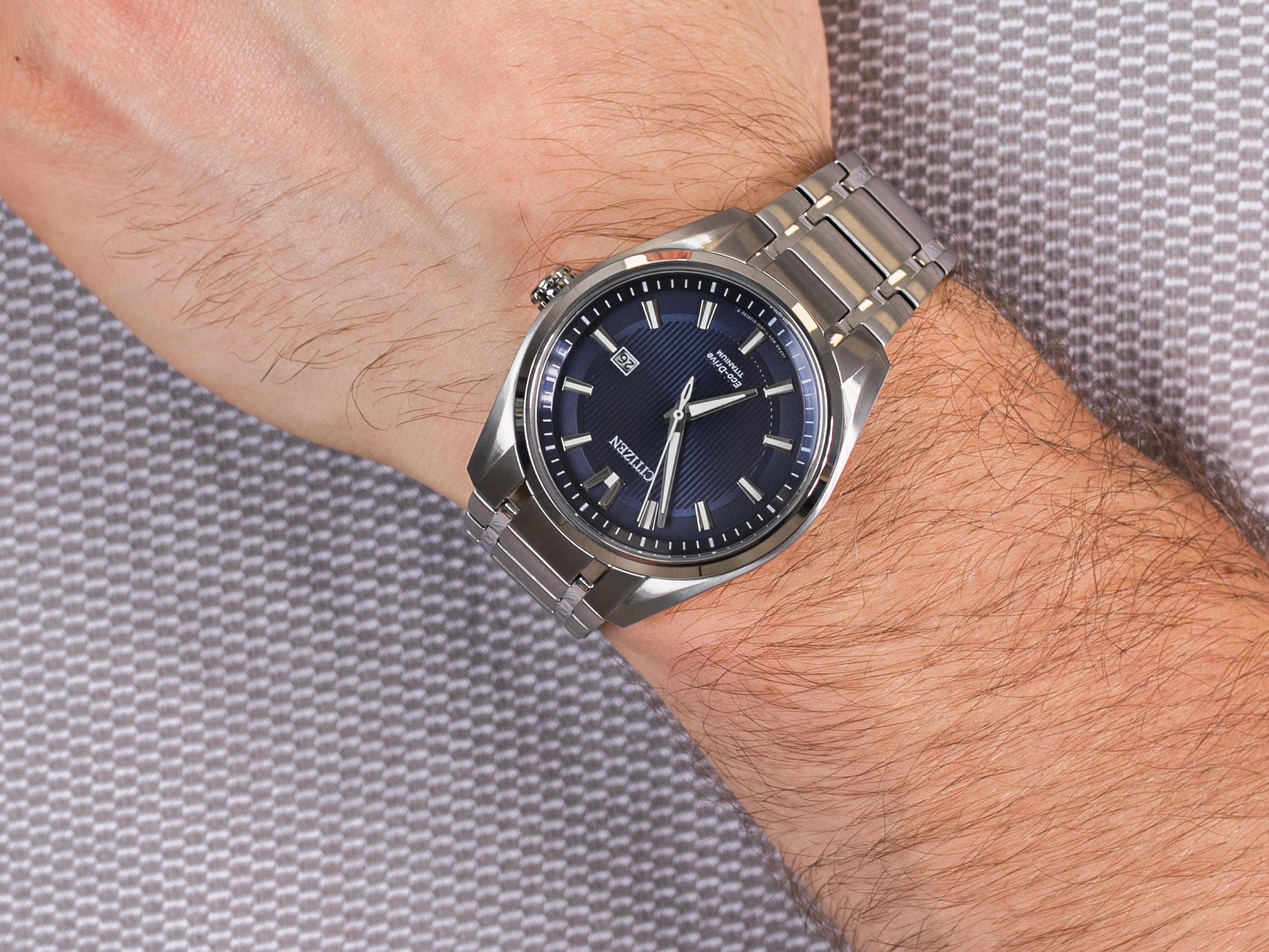 Citizen AW1240-57L zegarek klasyczny Titanium