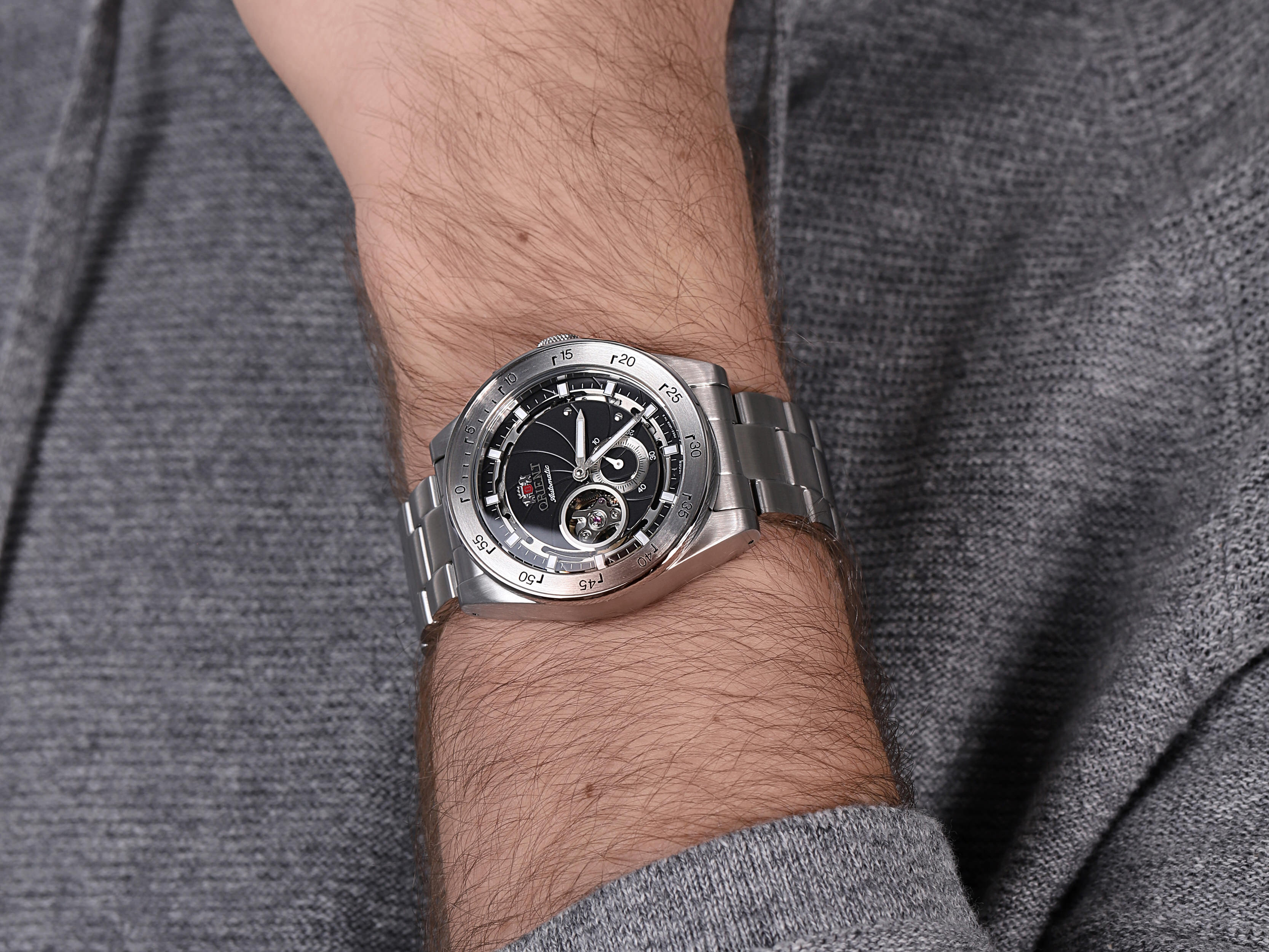 Orient RA-AR0201B10B zegarek męski Revival