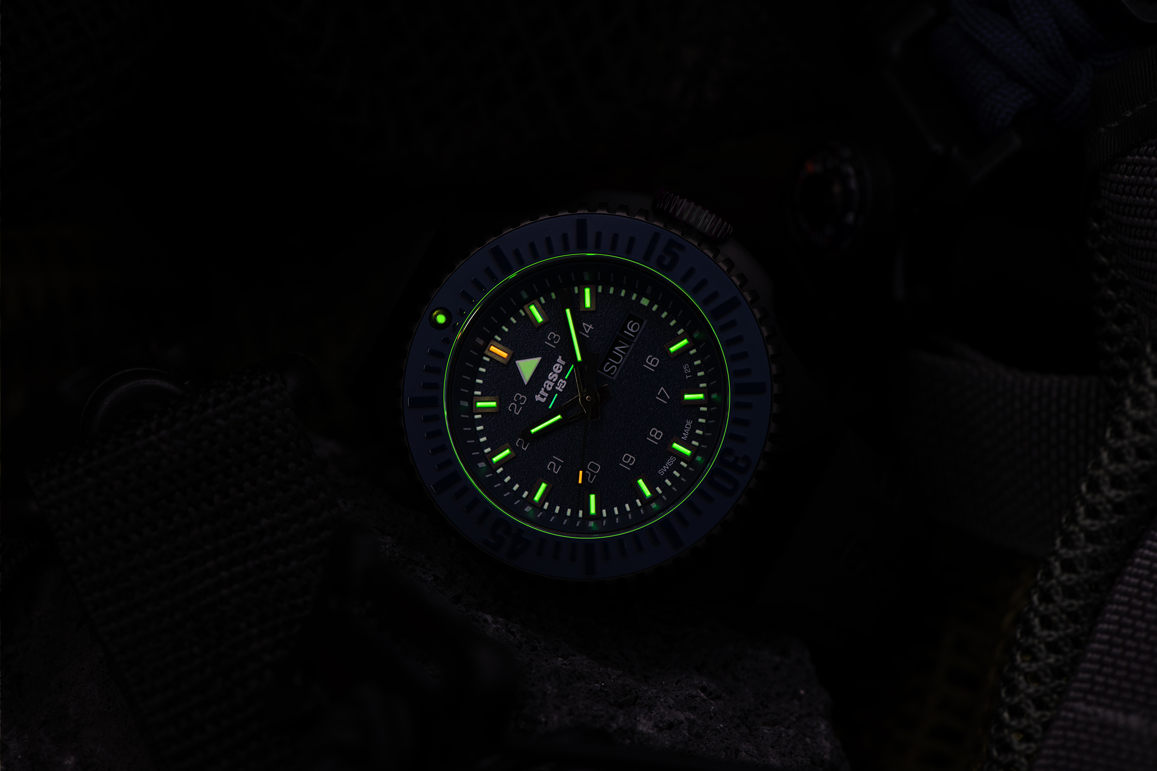 Traser TS-109857 P69 Black Stealth zegarek męski sportowy szafirowe - miniatura 8