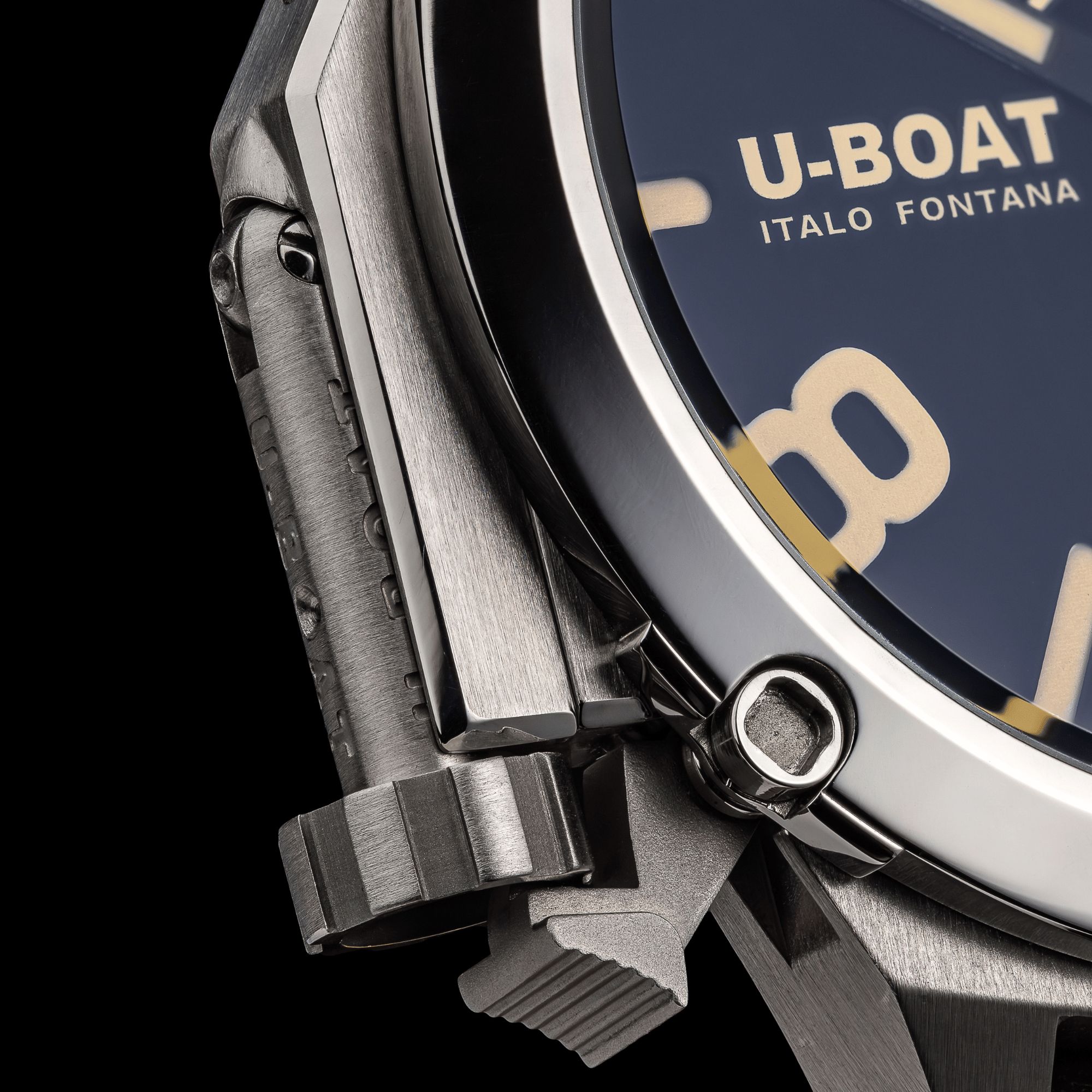 U-BOAT 7677-U zegarek