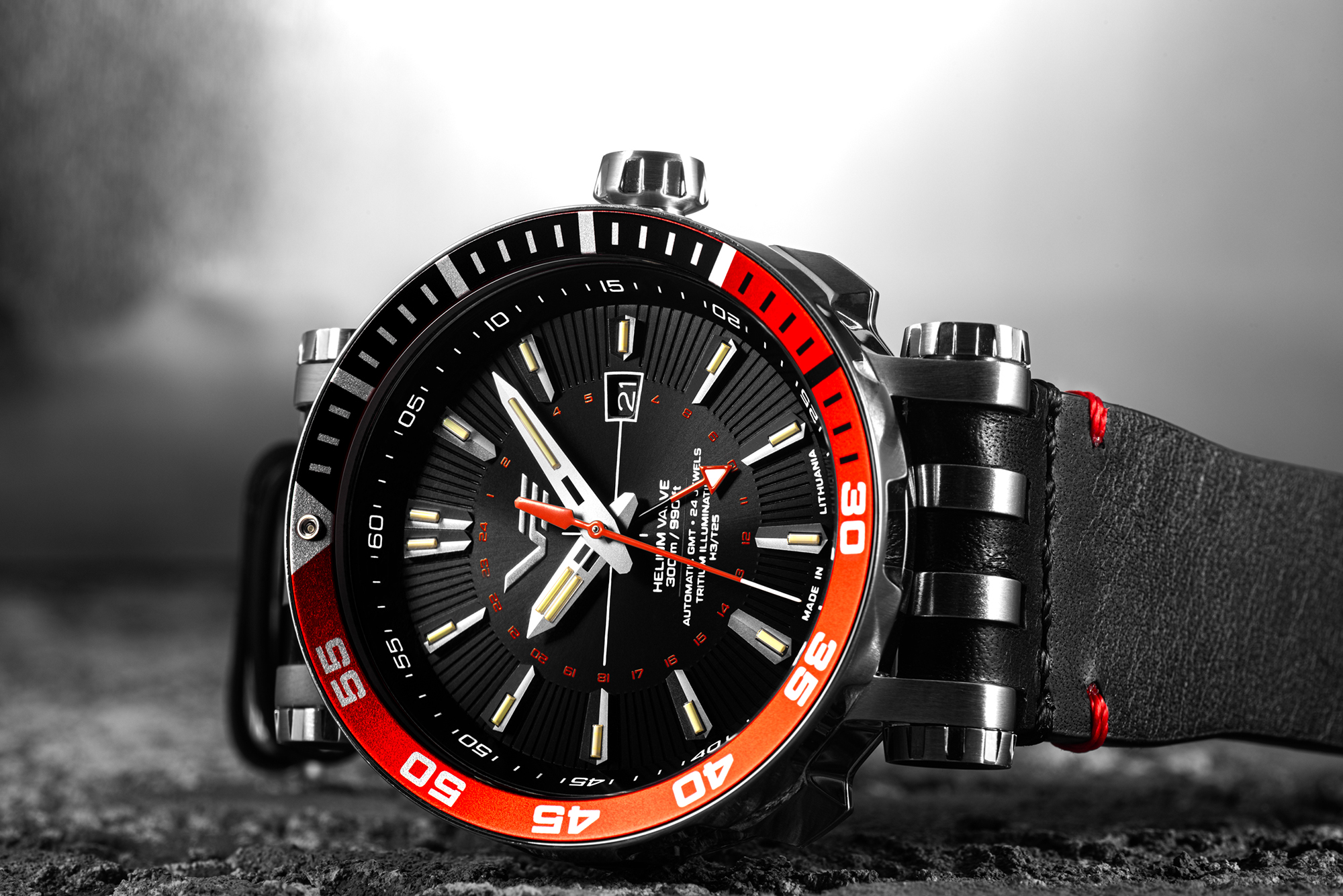 Vostok Europe NH34-575A717SR zegarek srebrny sportowy Energia Rocket pasek