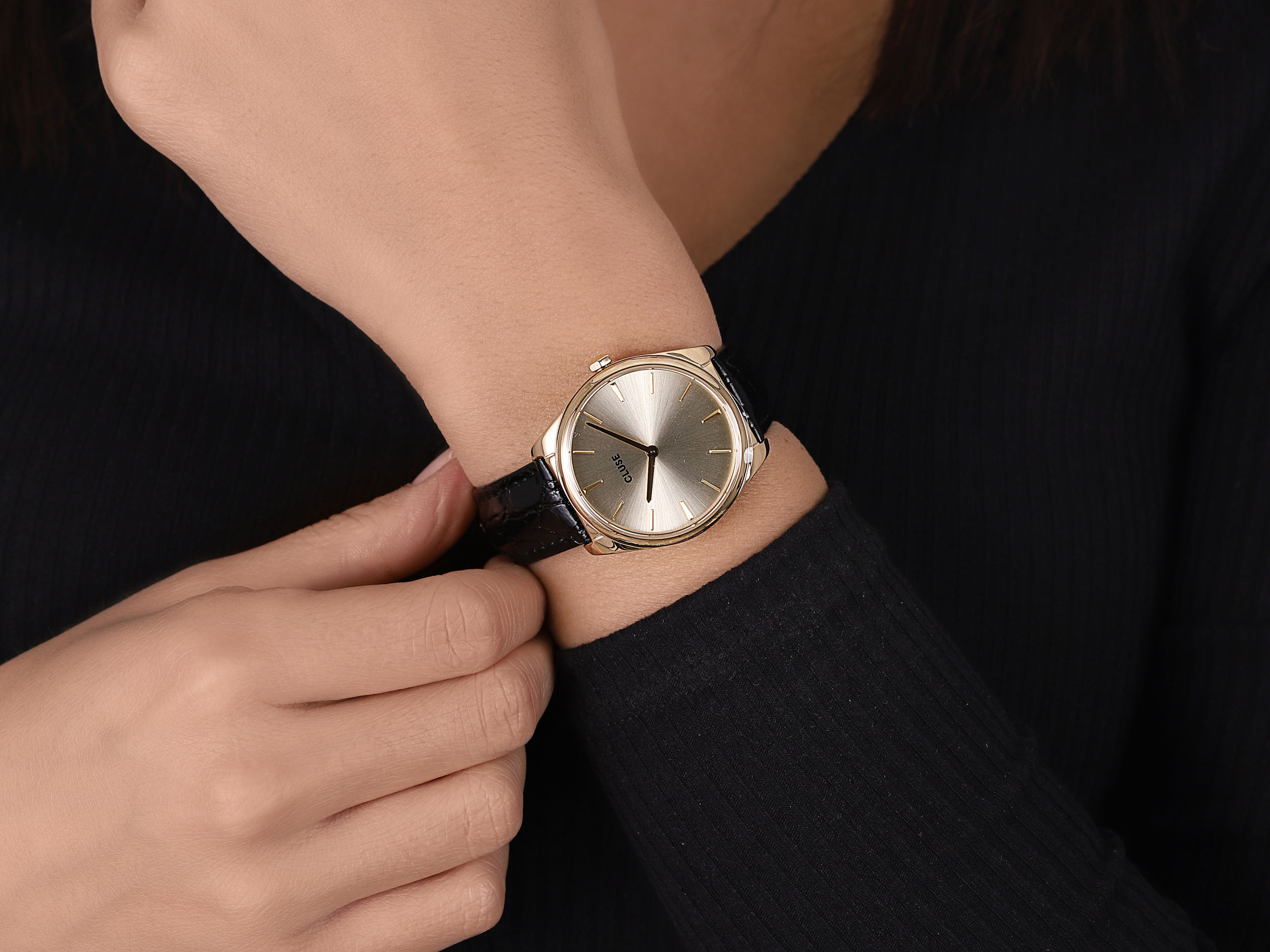 zegarek Cluse CW11209 złoty Feroce Petite