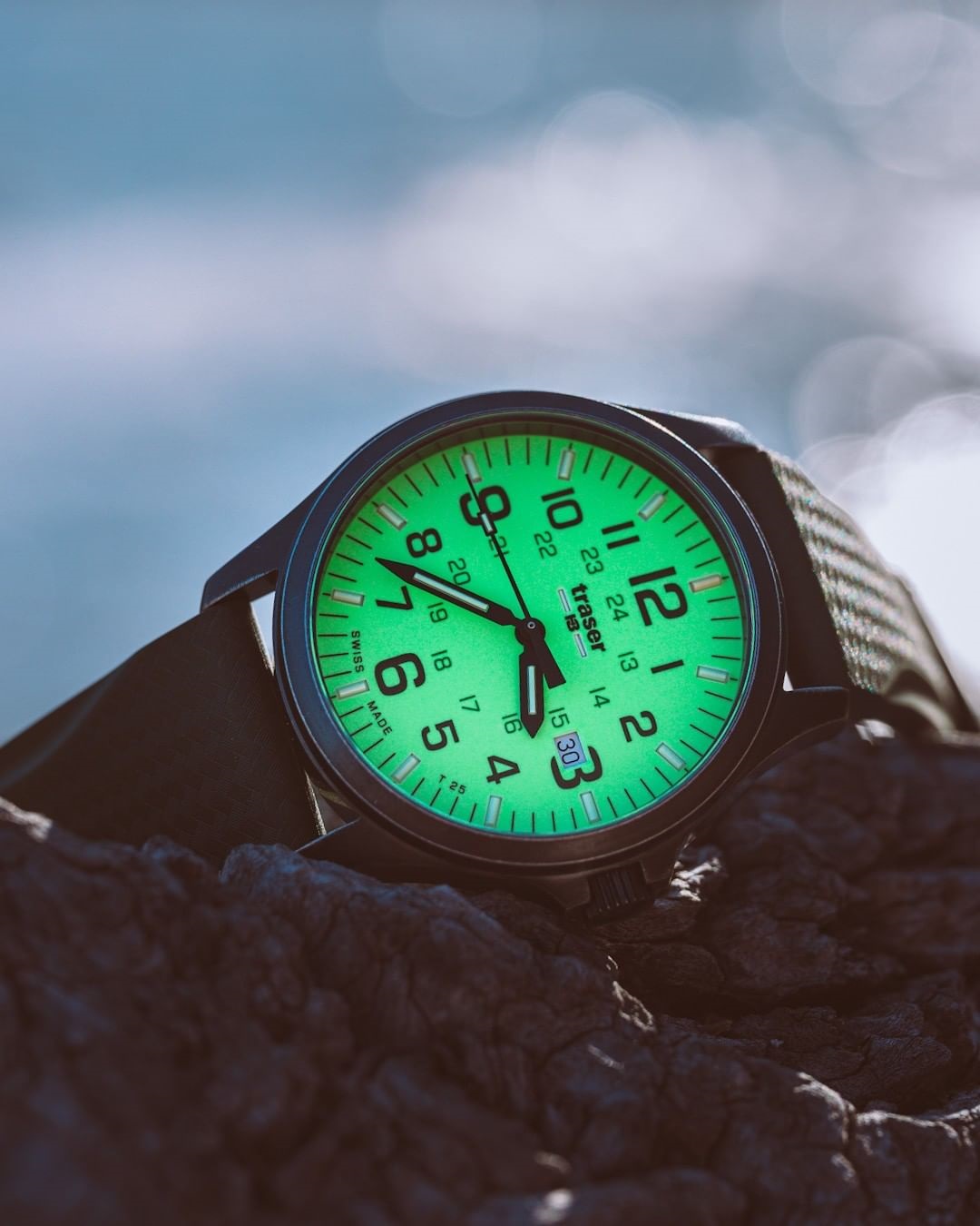 zegarek Traser TS-107424 kwarcowy męski P67 Officer Pro P67 Officer Pro GunMetal Lime - miniatura 4