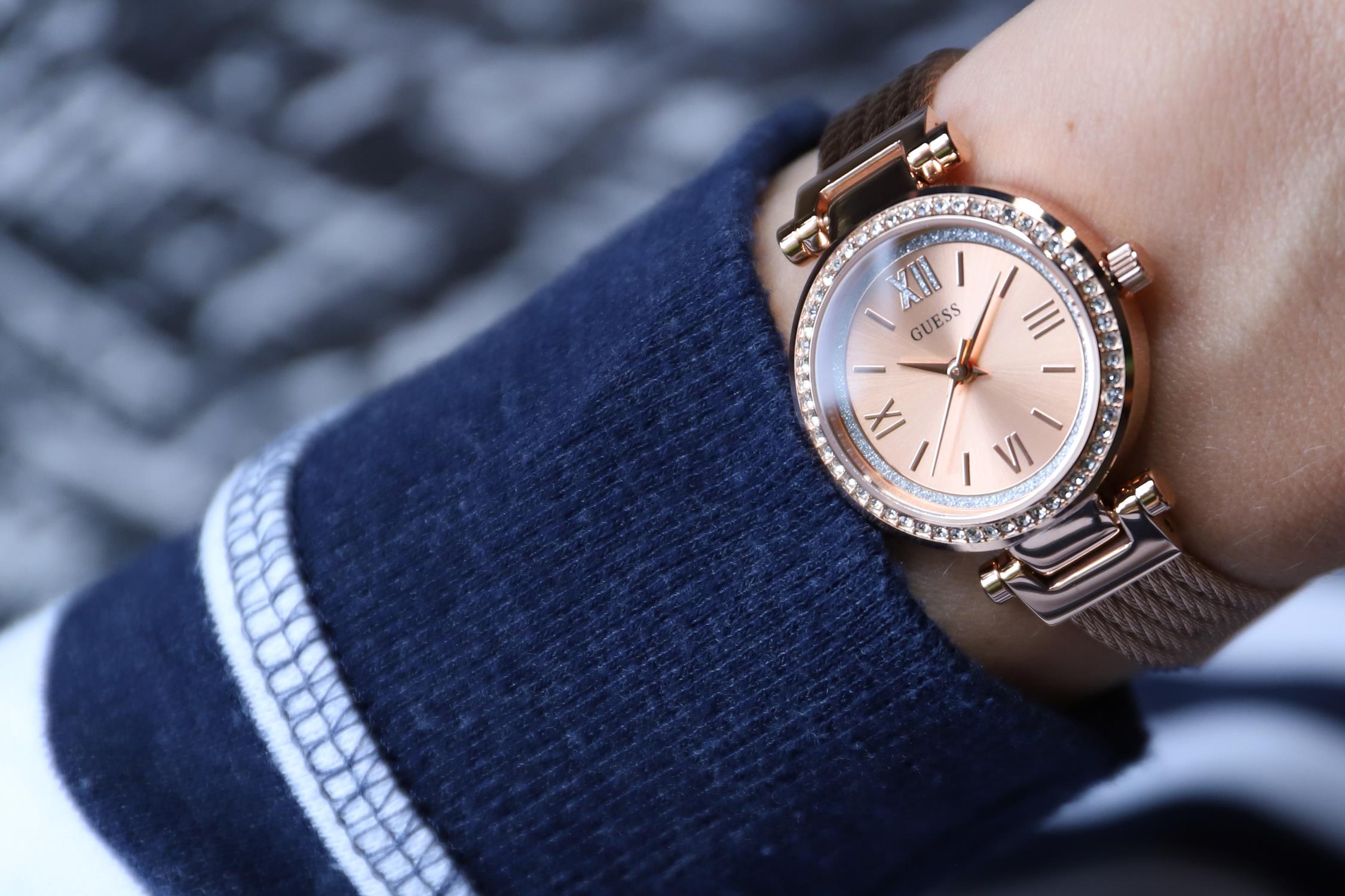 zegarek Guess W1009L3 różowe złoto Bransoleta