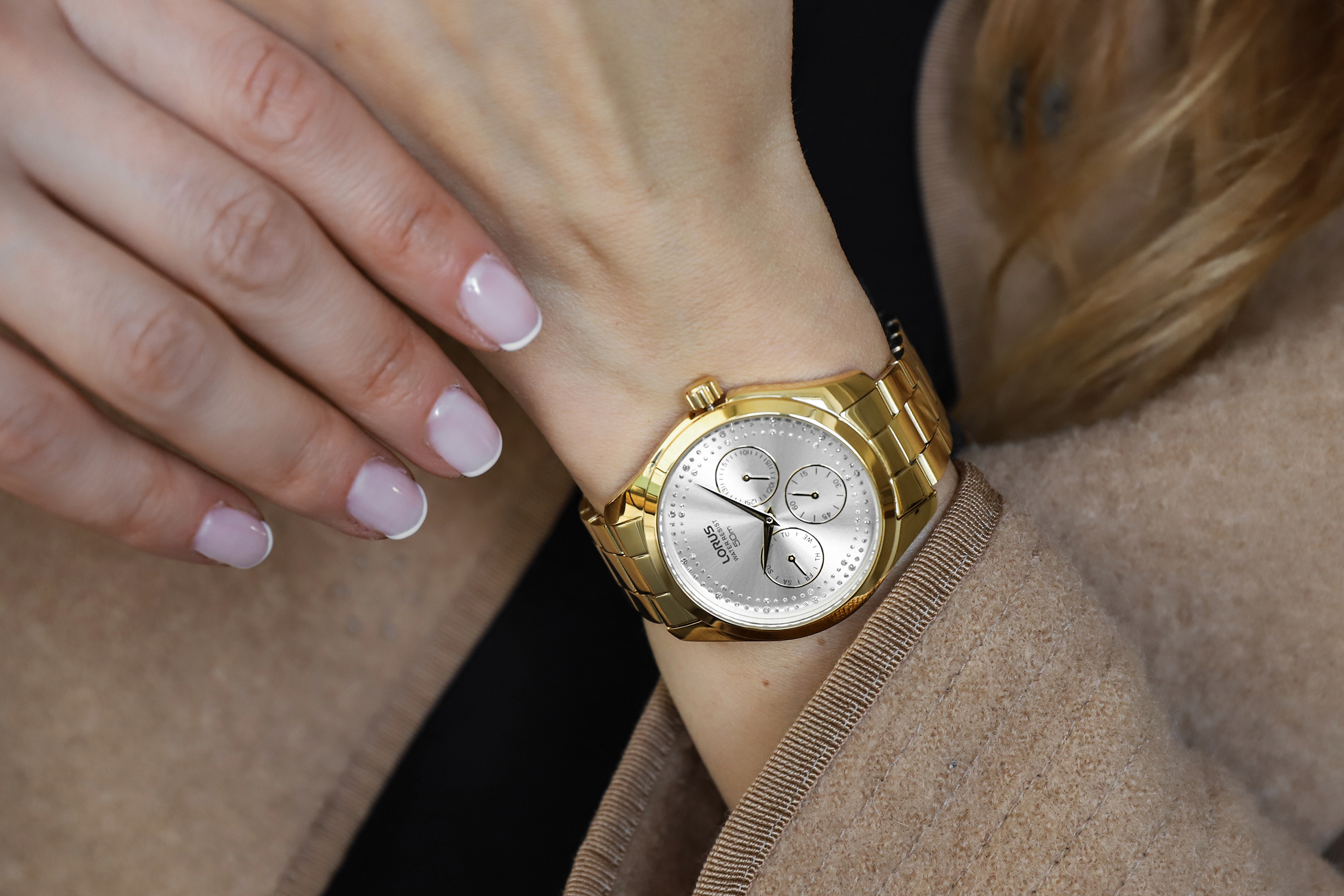 Lorus RP694CX9 zegarek złoty elegancki Fashion bransoleta