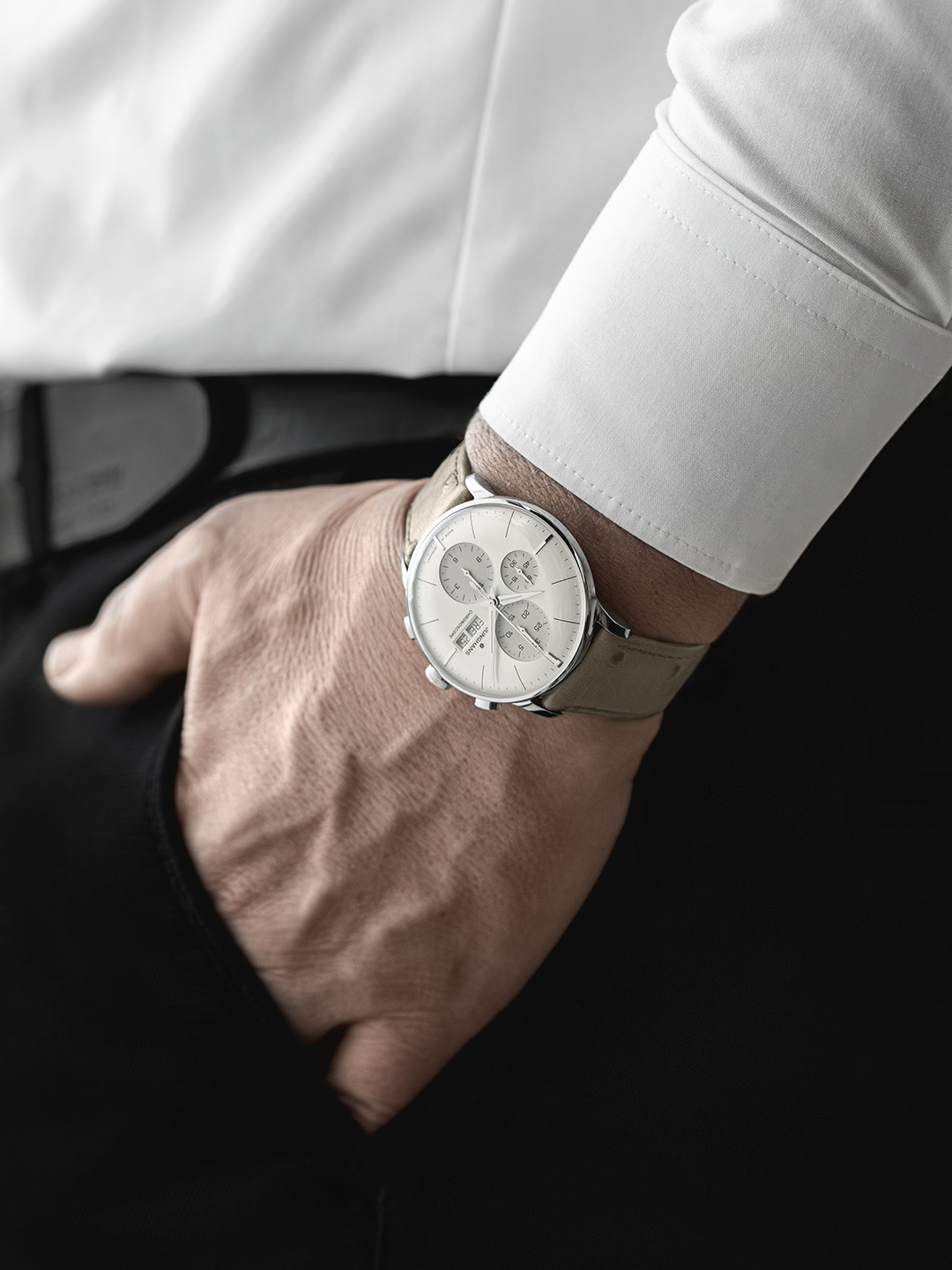 zegarek Junghans 27-422302 srebrny Meister