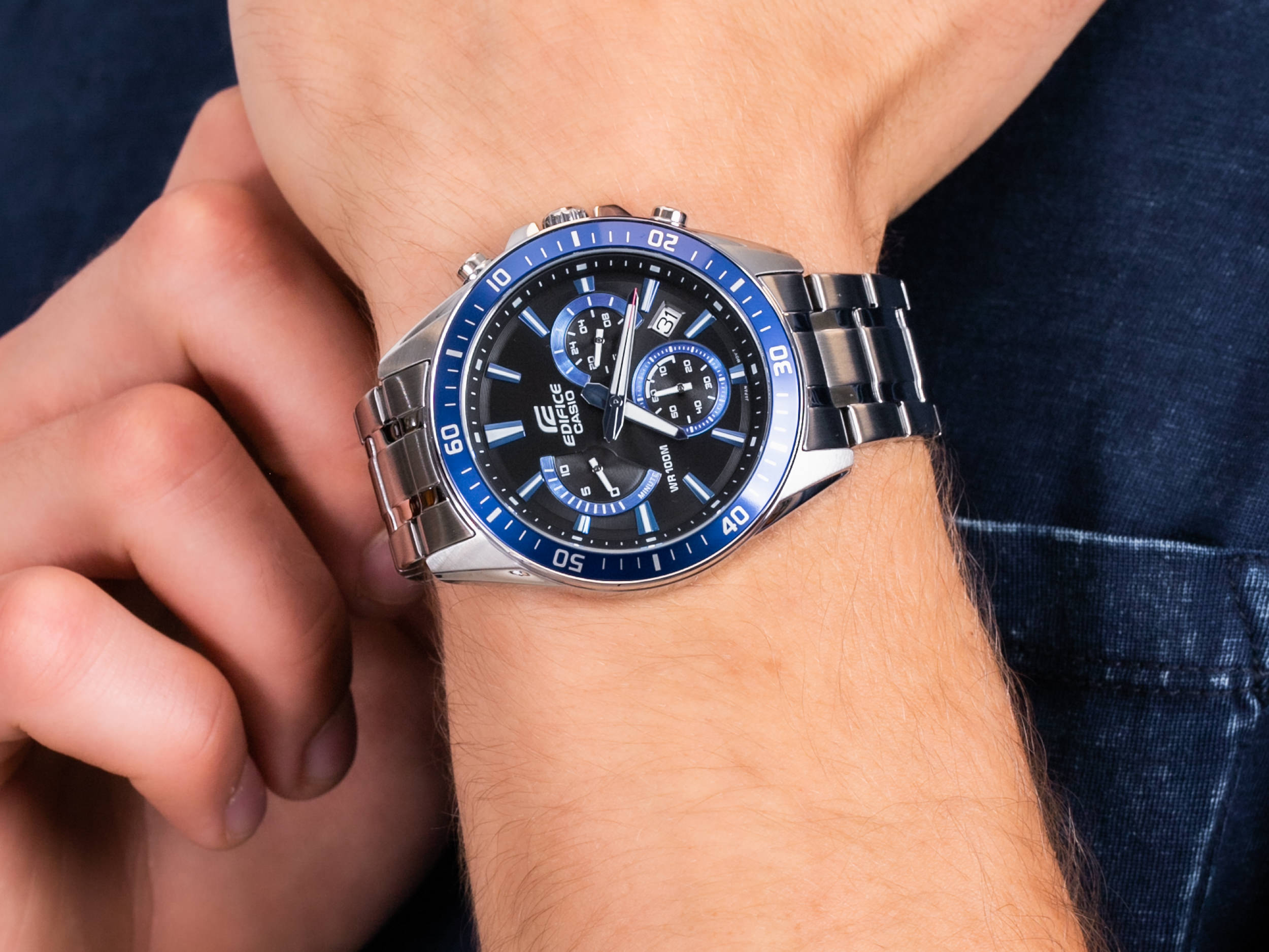 Edifice EFR-552D-1A2VUEF zegarek klasyczny EDIFICE Momentum