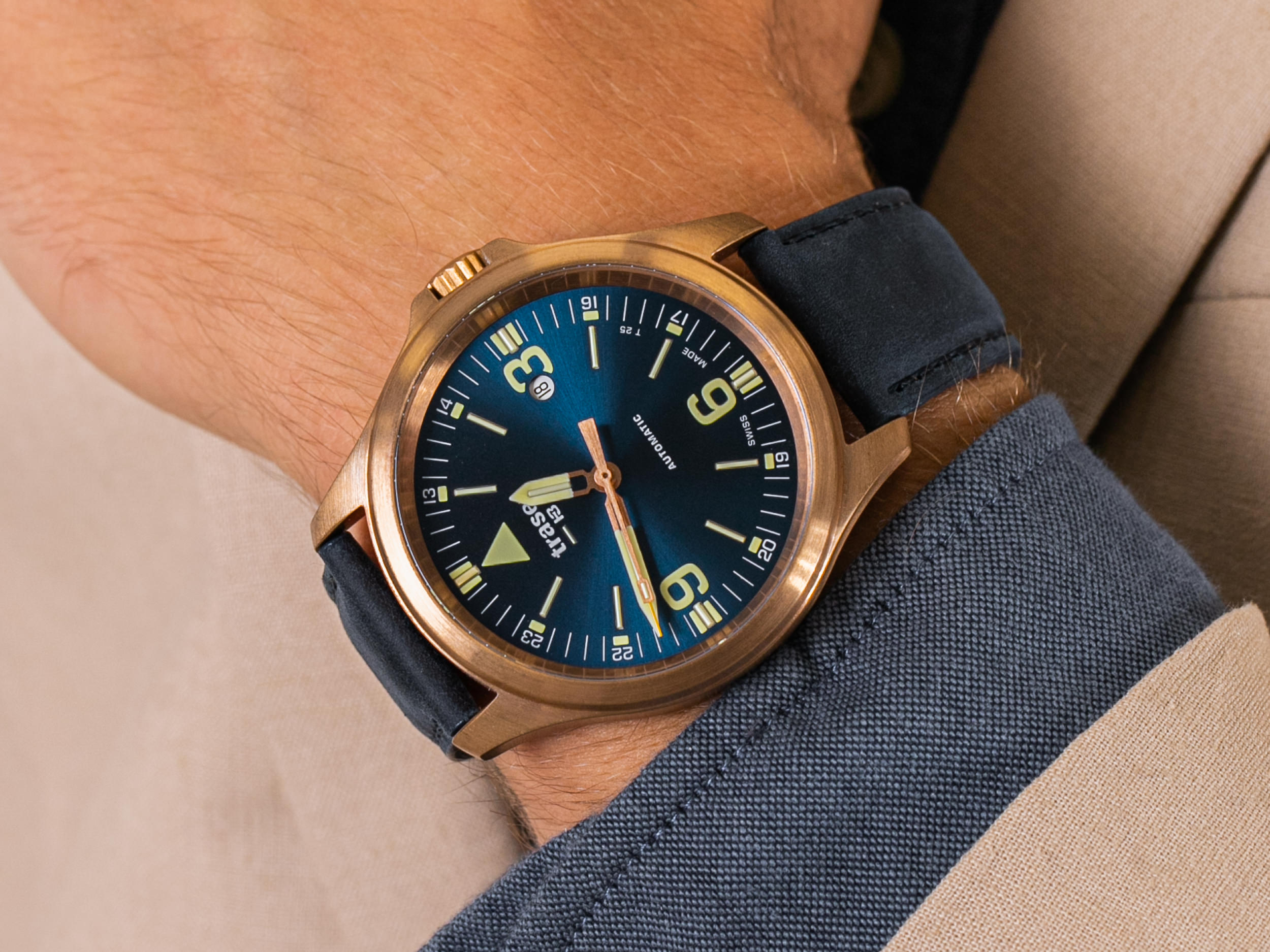 Traser TS-108074 P67 Officer Pro Automatic Bronze Blue zegarek klasyczny P67 Officer Pro - miniatura 2