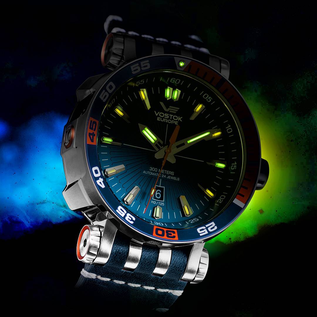 zegarek Vostok Europe NH35A-575A279 srebrny Energia Rocket