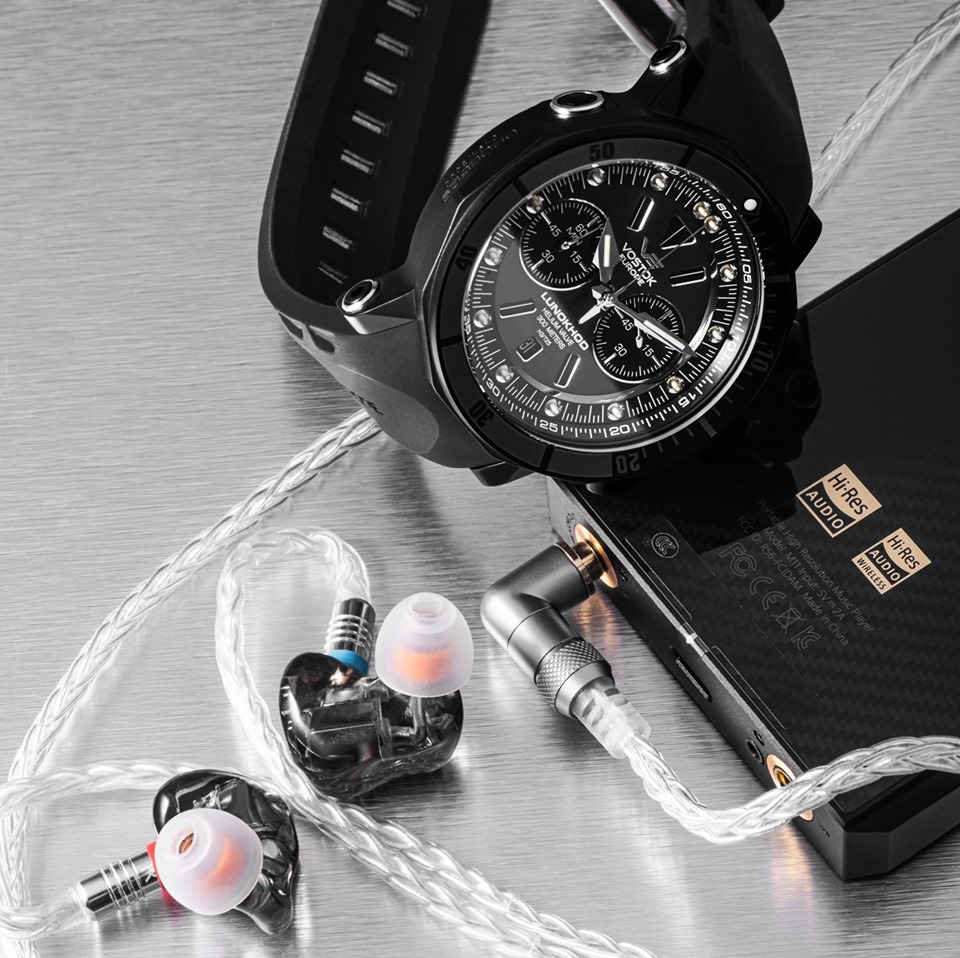 zegarek Vostok Europe 6S21-620E529 Lunokhod-2 Chrono Lunokhod mineralne utwardzane