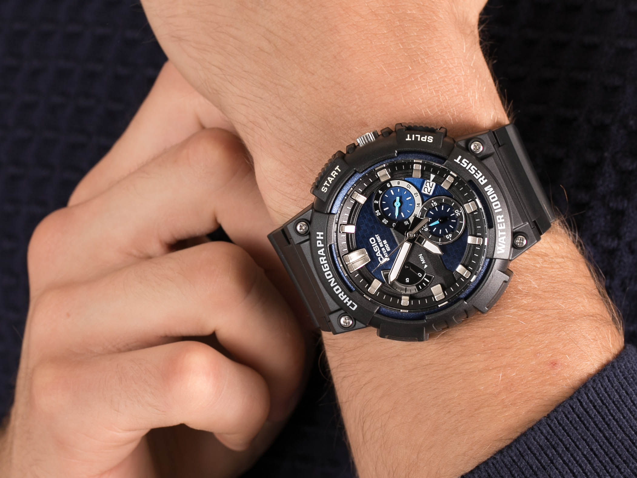 Casio MCW-200H-2AVEF zegarek sportowy Sportowe