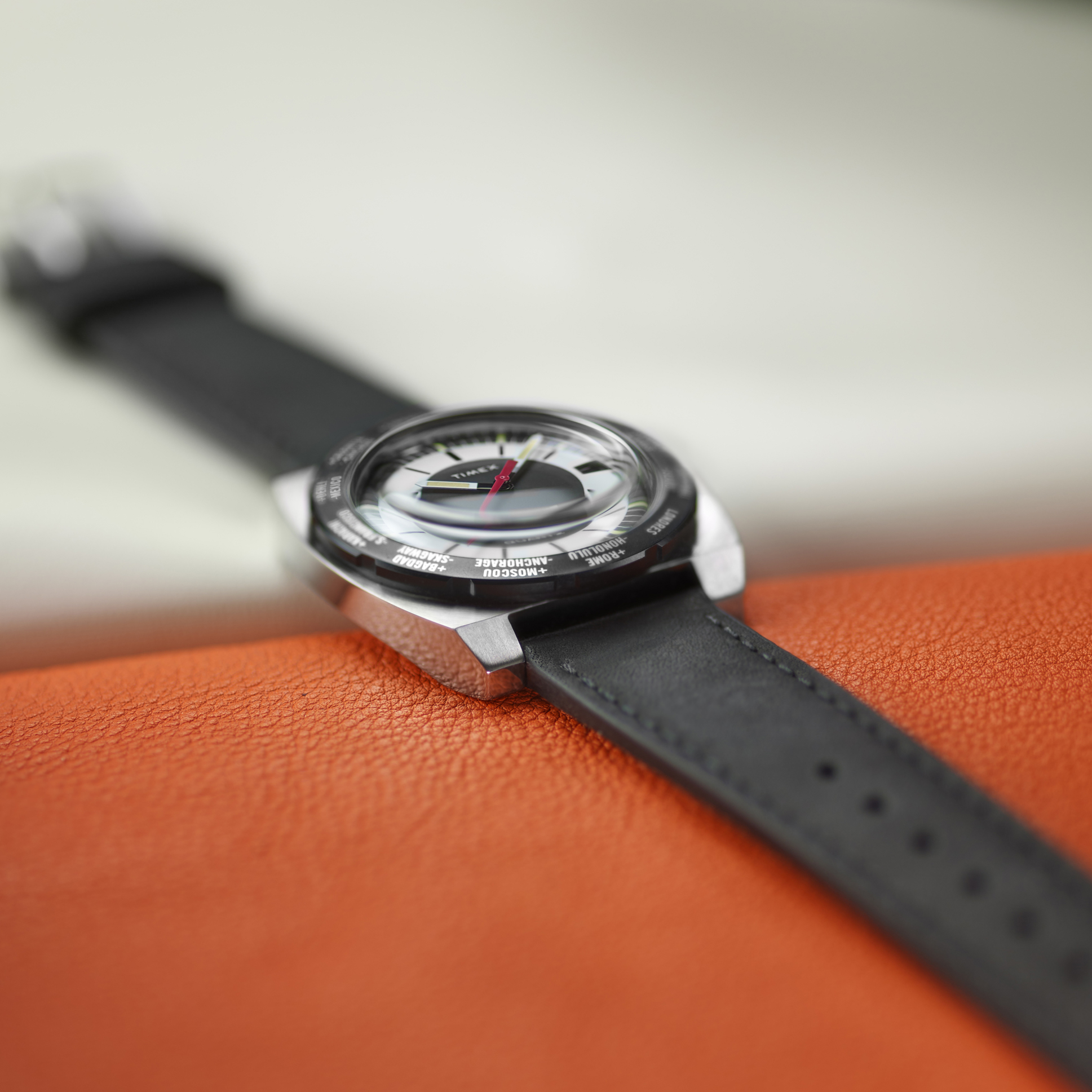 zegarek Timex TW2V69500 srebrny Q Timex Reissue - miniatura 7
