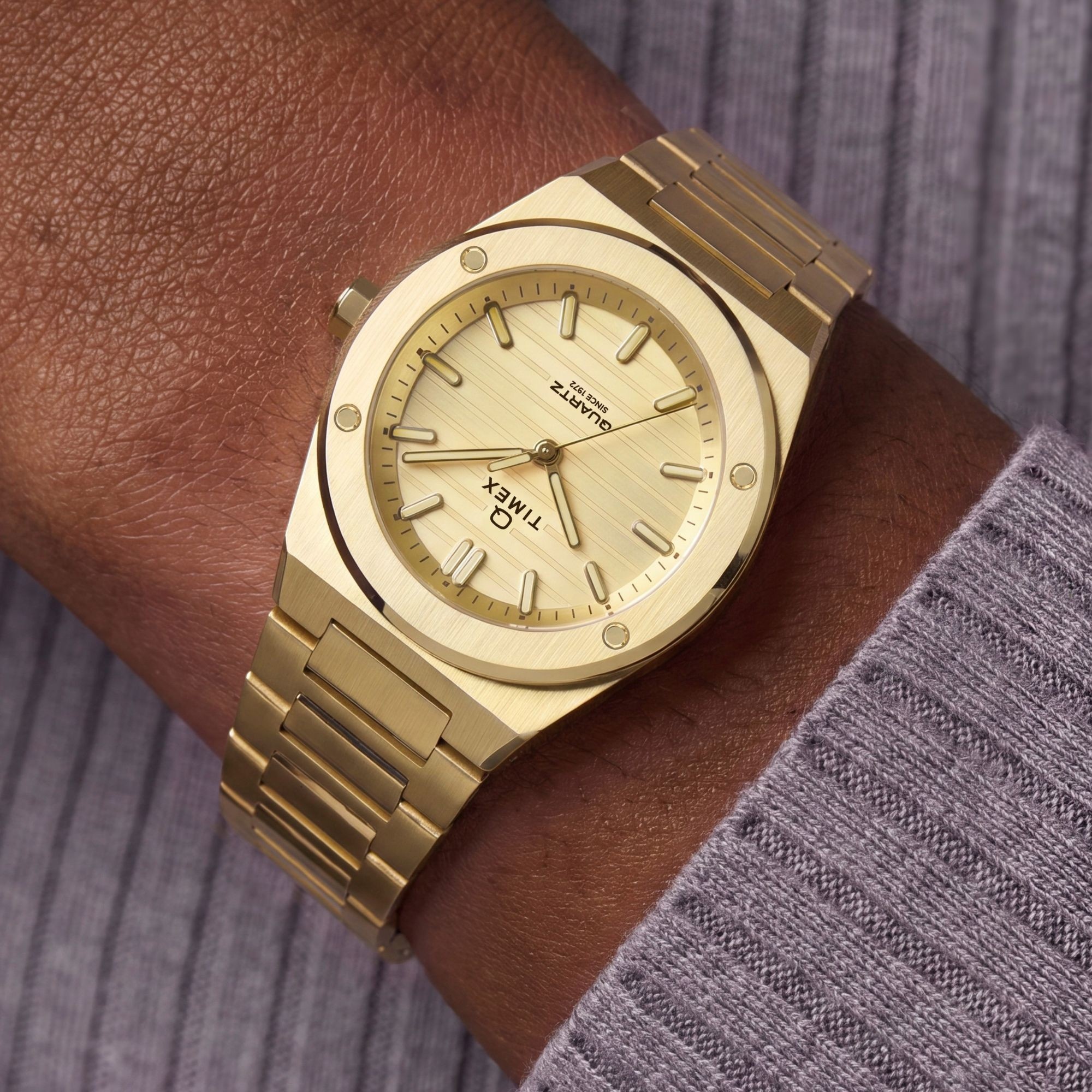 Q Timex Marbella 34mm Timex TW2Y82000 - hover