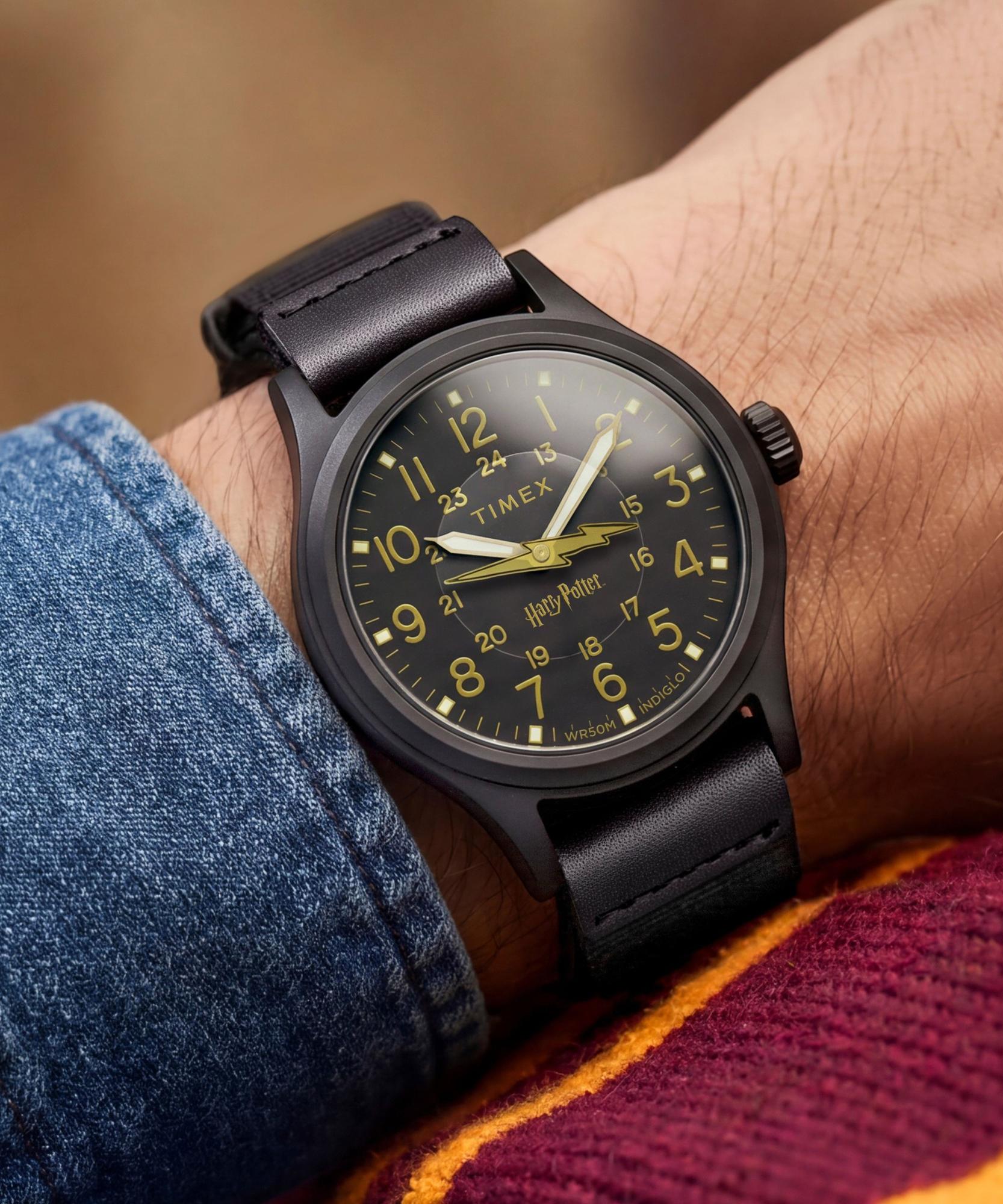 Harry Potter x Timex Bolt Expedition® Scout 40mm Timex TW6A05700 - hover