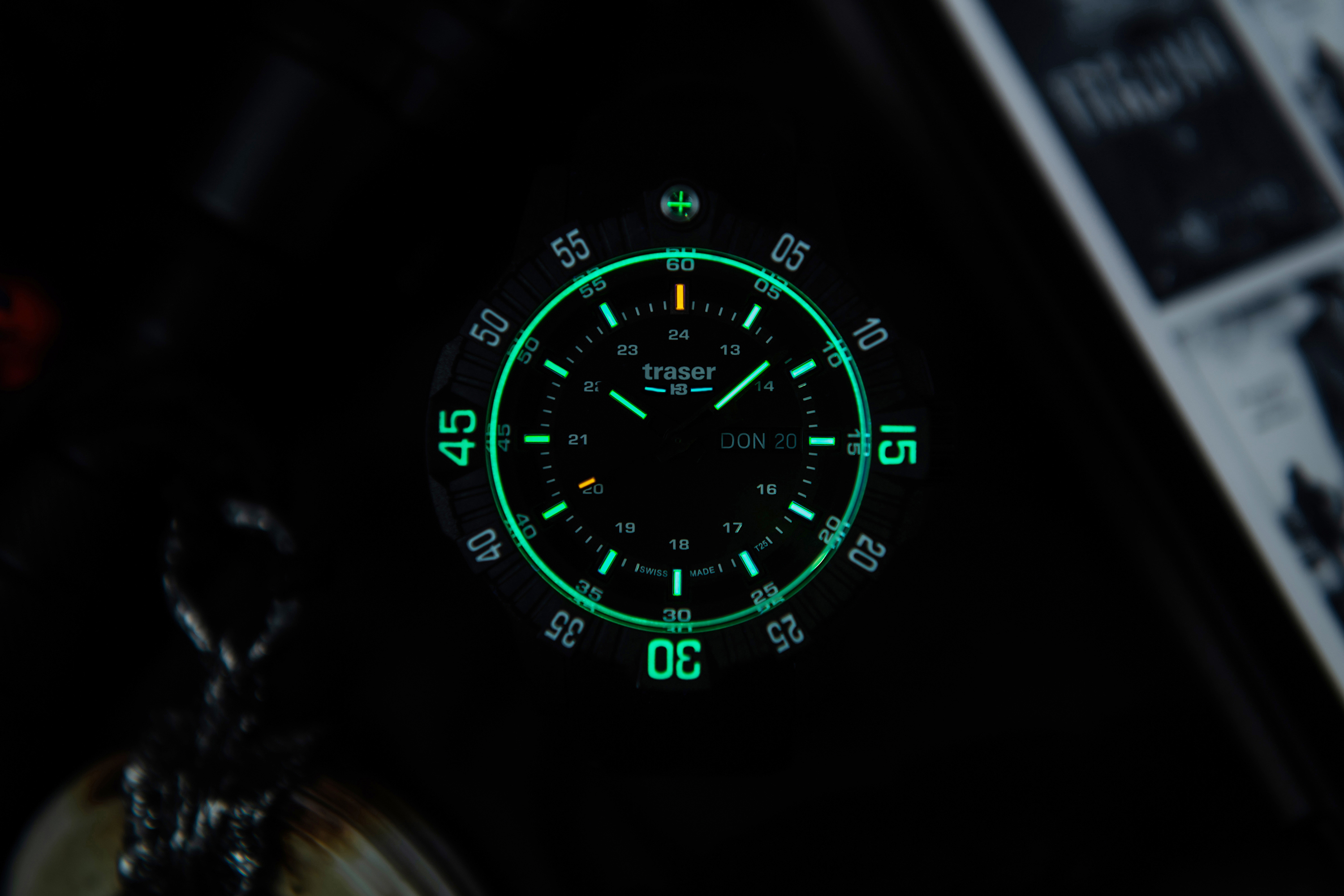 zegarek Traser TS-110723 P99 Q Tactical Black Rubber Strap P99 Q Tactical szafirowe - miniatura 11